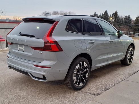 New 2026 Volvo XC60 T8 Plus w/ Climate Package AWD/4WD image 5