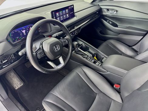 Used 2024 Honda Accord Touring image 10