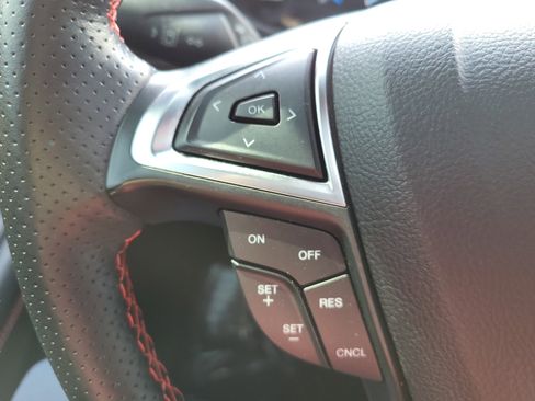 Used 2022 Ford Edge ST-Line AWD/4WD image 29