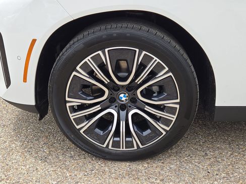 New 2026 BMW X3 xDrive30i w/ Premium Package AWD/4WD image 11