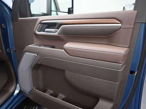 New 2026 GMC Sierra 2500 Denali w/ Denali Reserve Package image 11