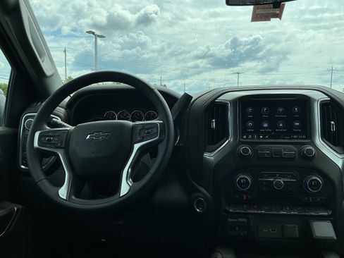 Certified 2020 Chevrolet Silverado 1500 RST w/ All-Star Edition AWD/4WD image 7