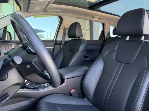 Used 2024 Kia Sorento S w/ Panoramic Sunroof Package AWD/4WD image 32