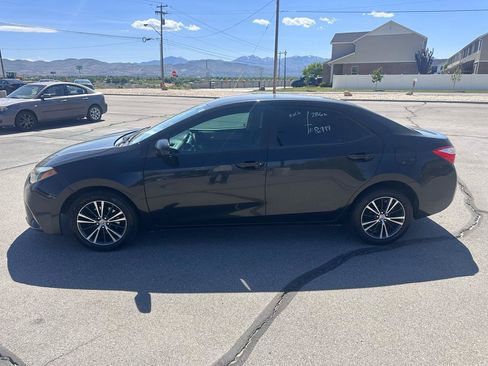 Used 2016 Toyota Corolla LE FWD image 7
