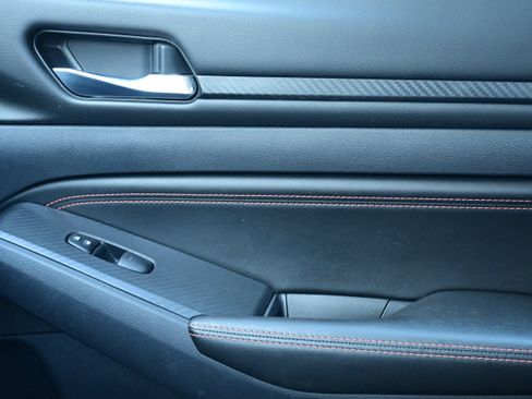 Certified 2020 Nissan Altima 2.5 SR w/ Premium Package image 23