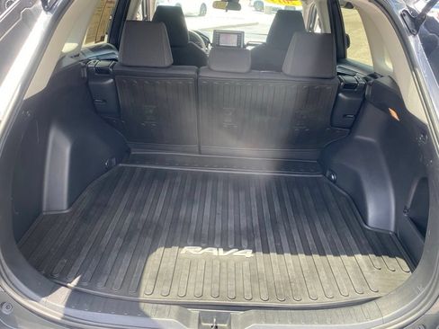 Used 2019 Toyota RAV4 LE w/ All Weather Liner Package AWD/4WD image 11