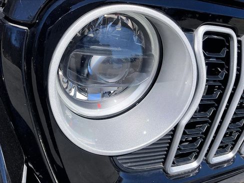 Used 2024 Jeep Wrangler Sahara w/ Technology Group image 26