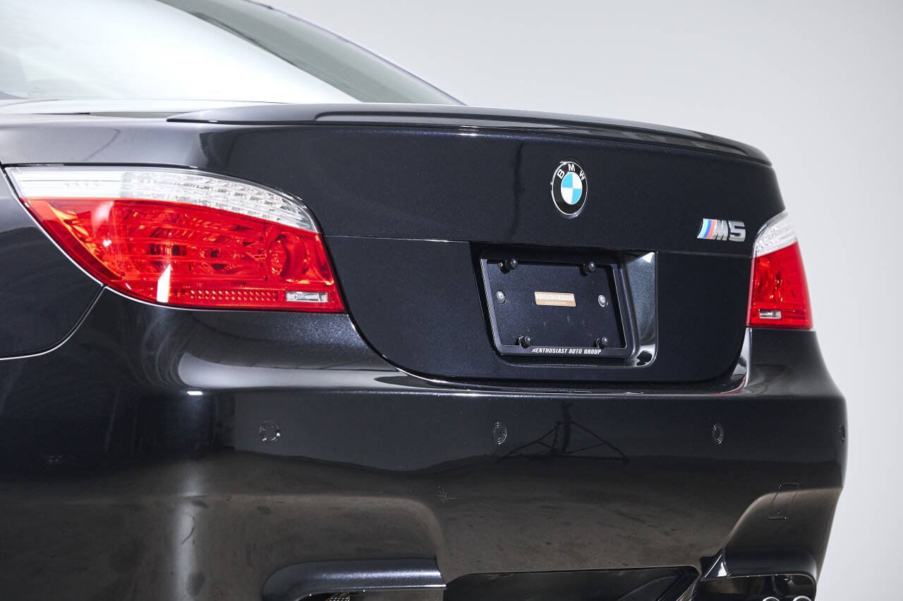 Used 2008 BMW M5 RWD image 44