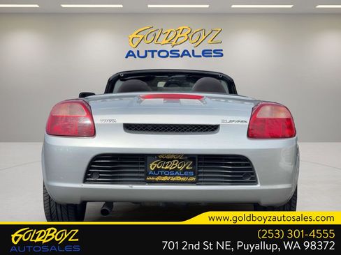 Used 2000 Toyota MR2 RWD image 5