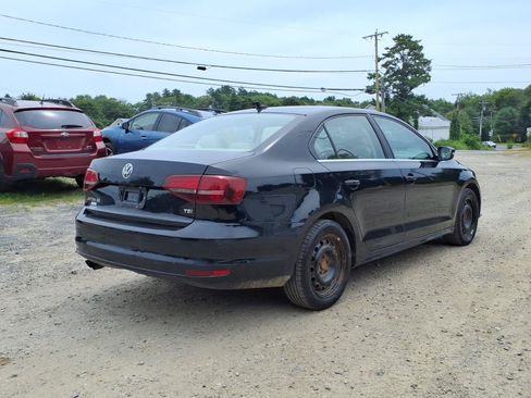 Used 2017 Volkswagen Jetta SE FWD image 5