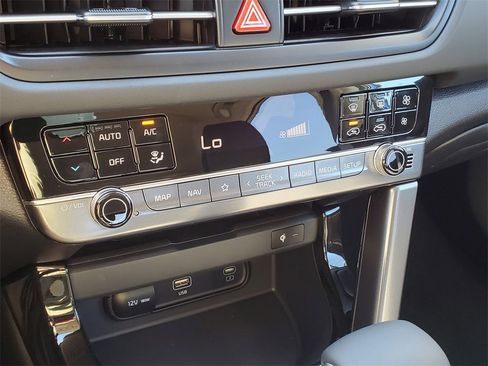 New 2026 Kia Seltos EX image 23