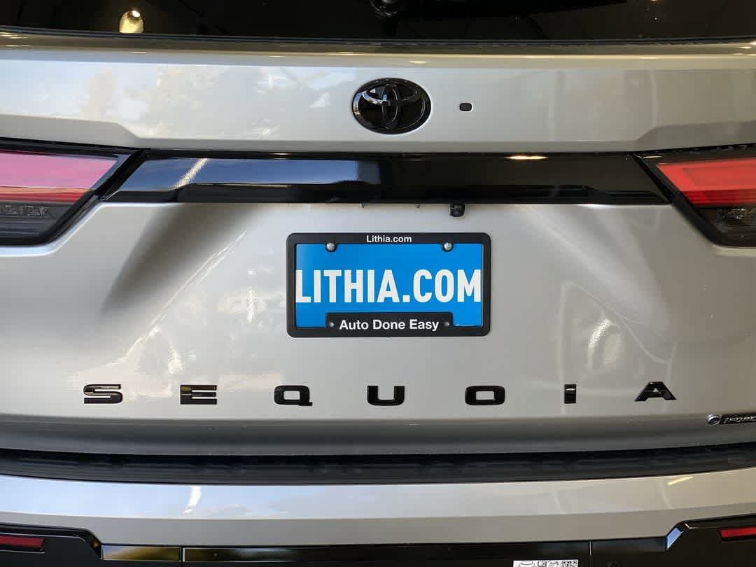 New 2026 Toyota Sequoia Platinum AWD/4WD image 11