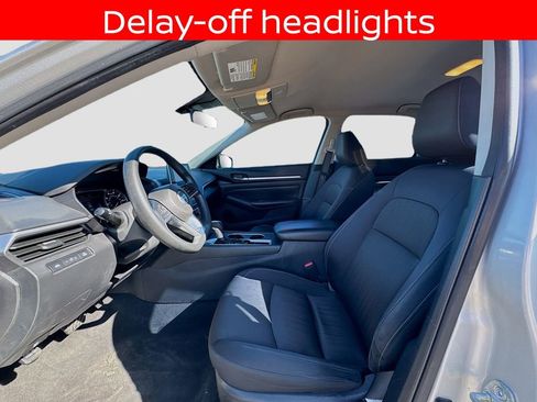 Used 2022 Nissan Altima 2.5 SV image 18