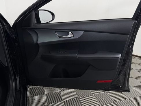 Used 2021 Kia Forte Sedan FWD image 28