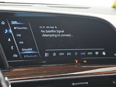 Used 2023 Cadillac Escalade ESV Premium Luxury AWD/4WD image 28