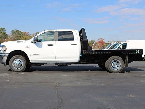 Used 2024 RAM 3500 SLT w/ Quick Order Package 2YG SLT image 6