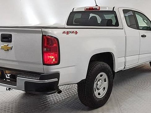 Used 2018 Chevrolet Colorado W/T w/ WT Convenience Package AWD/4WD image 3