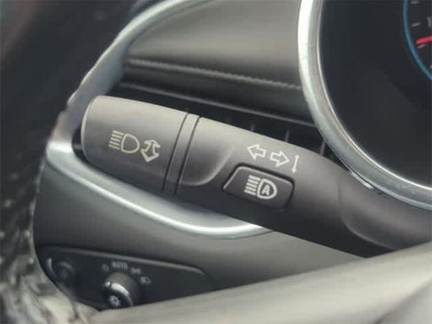 Used 2016 Chevrolet Malibu Premier w/ Driver Confidence Package II image 26