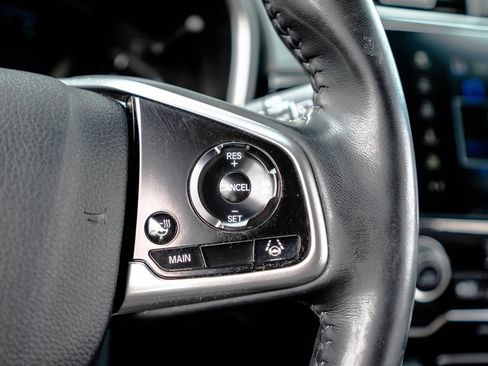 Used 2021 Honda CR-V Touring image 17