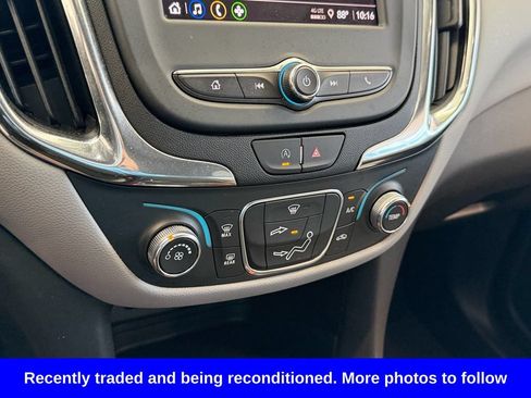 Used 2024 Chevrolet Equinox LS w/ LS Convenience Package FWD image 21