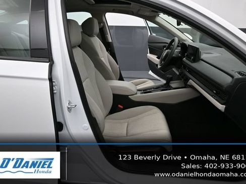 Used 2023 Honda Accord EX image 39