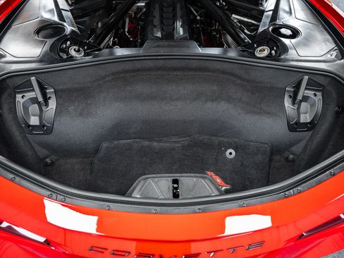 Used 2020 Chevrolet Corvette Stingray Coupe w/ 1LT RWD image 13