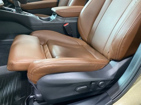 Used 2025 Subaru Outback Touring XT image 27