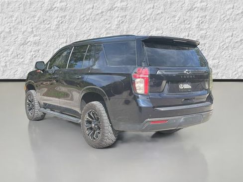 Used 2022 Chevrolet Tahoe Z71 w/ Luxury Package AWD/4WD image 5