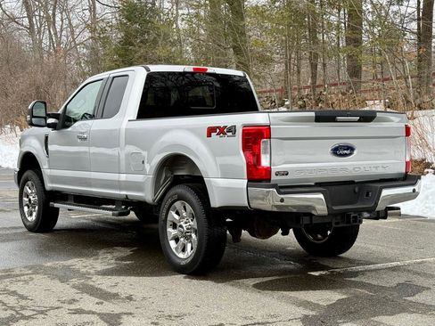Used 2019 Ford F250 Lariat w/ Chrome Package image 2
