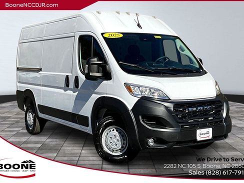 Used 2025 RAM ProMaster 1500 w/ Convenience Group image 1