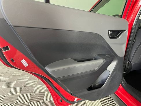Used 2024 Subaru Crosstrek 2.0i AWD/4WD image 12
