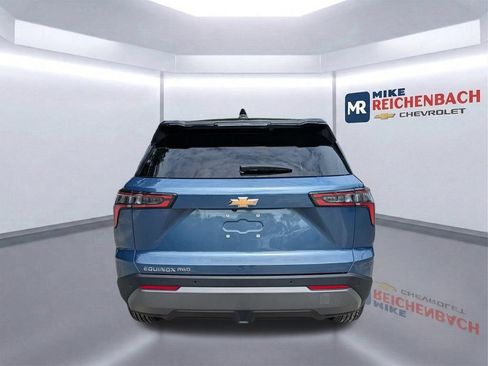 Used 2026 Chevrolet Equinox LT w/ Convenience Package II AWD/4WD image 5