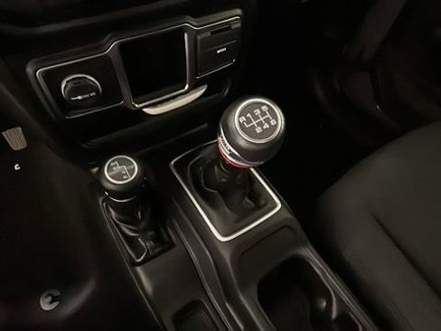 Used 2019 Jeep Wrangler Unlimited Sport AWD/4WD image 20