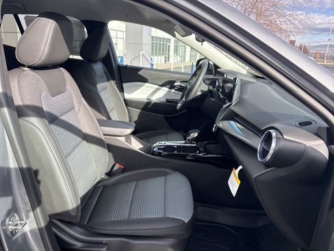 New 2026 Chevrolet Trax LT w/ Driver Confidence Package image 27