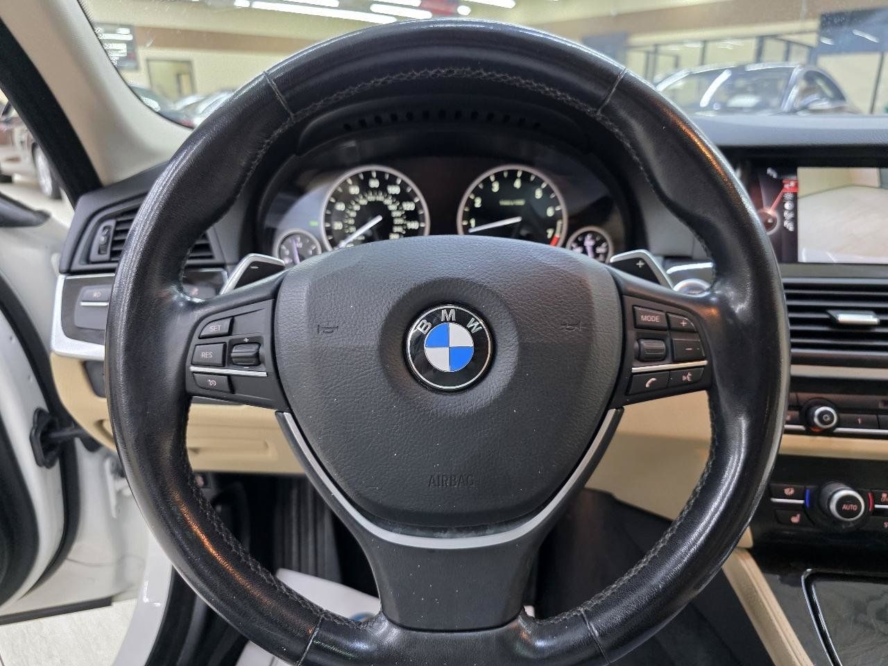 Used 2016 BMW 528i xDrive Sedan AWD/4WD image 31