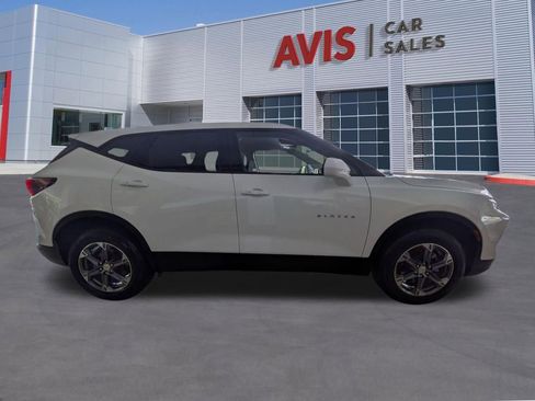 Used 2025 Chevrolet Blazer LT FWD image 5