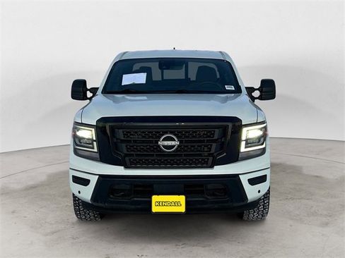 Used 2023 Nissan Titan SV w/ SV Convenience Package image 8