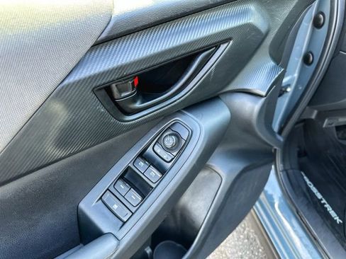 Used 2024 Subaru Crosstrek 2.0i Premium image 15