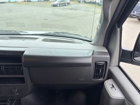 New 2026 Chevrolet Express 2500 RWD image 21