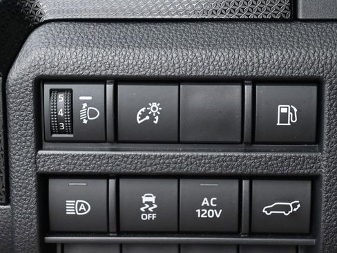 Used 2025 Toyota 4Runner Limited image 17