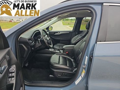 Used 2024 Ford Escape Platinum AWD/4WD image 18