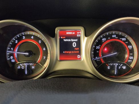 Used 2020 Dodge Journey SE w/ Blacktop Package FWD image 23