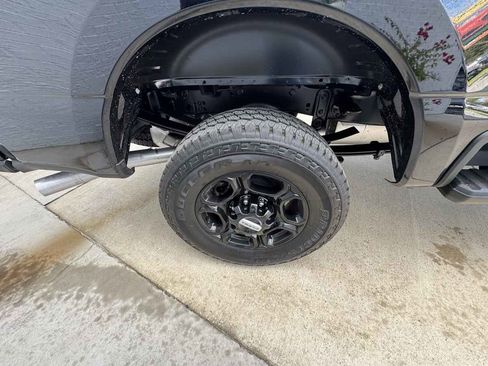 Used 2024 Ford F250 XL w/ STX Appearance Package image 38