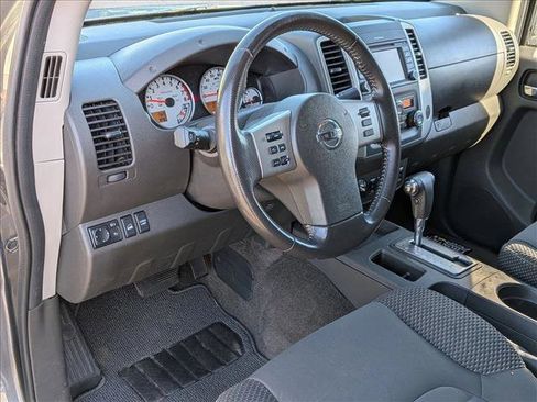 Used 2018 Nissan Frontier PRO-4X AWD/4WD image 9