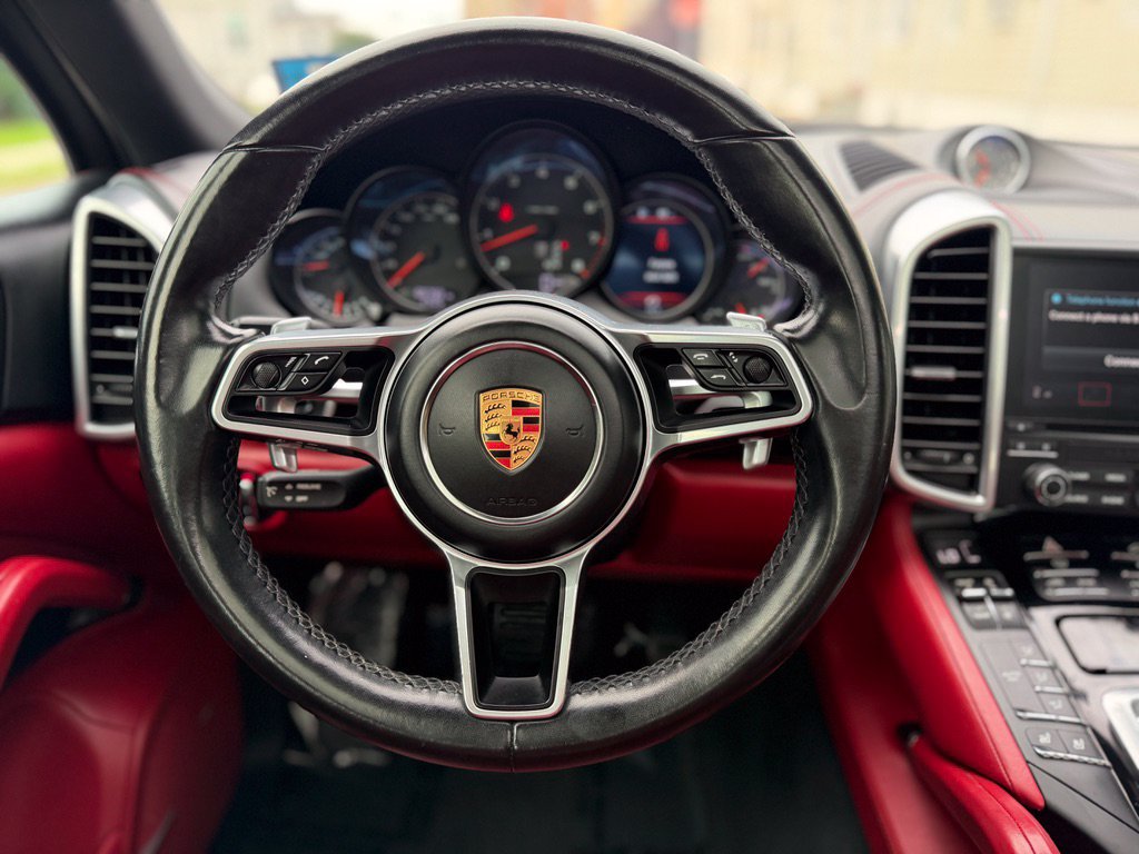 Used 2018 Porsche Cayenne Platinum Edition AWD/4WD image 27