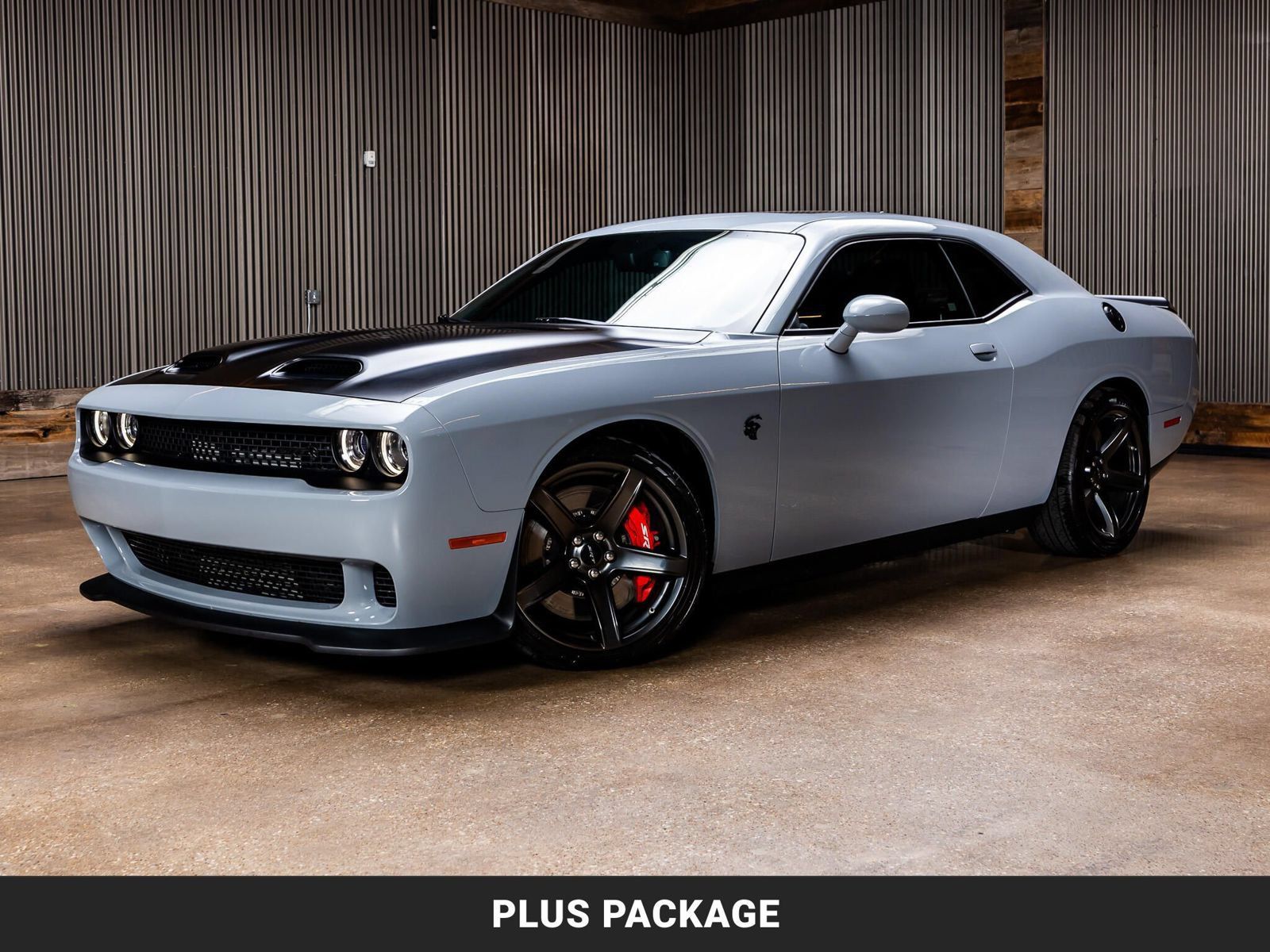 Used 2022 Dodge Challenger SRT Hellcat Redeye RWD image 4