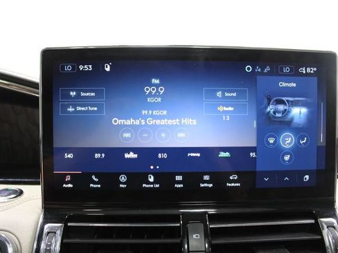 Used 2022 Lincoln Navigator L Reserve AWD/4WD image 4