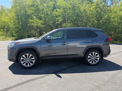 Used 2020 Toyota RAV4 Limited w/ All Weather Liner Package FWD image 9