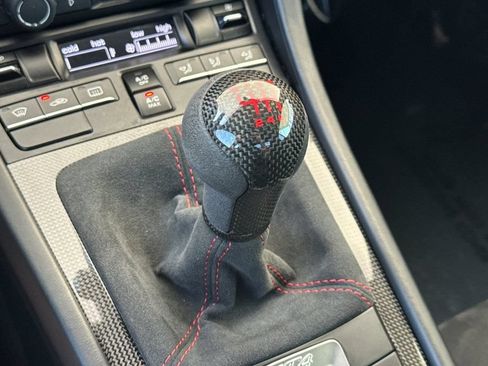 Used 2016 Porsche Cayman GT4 RWD image 21