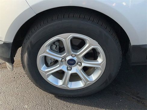 Used 2018 Ford EcoSport SE image 9
